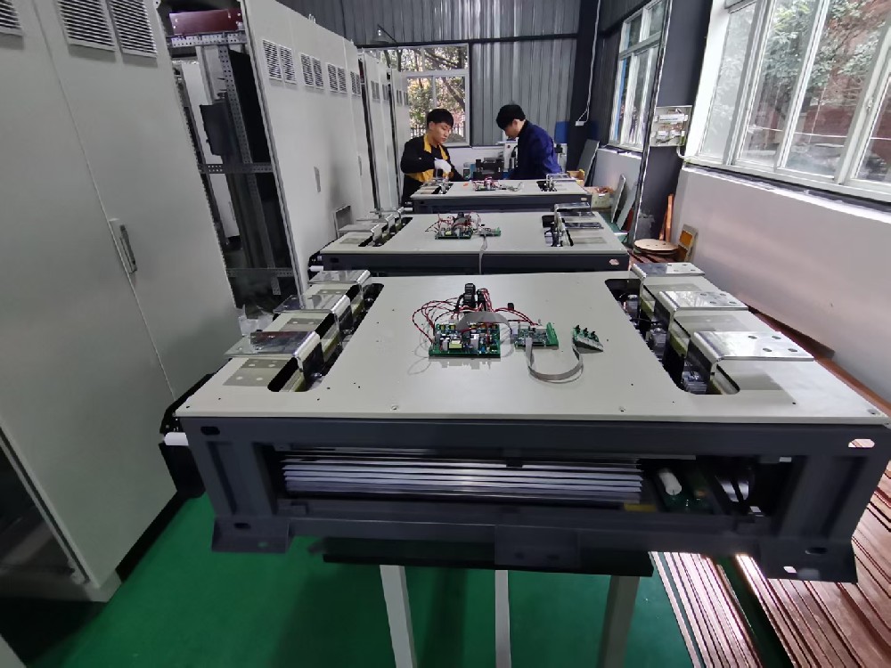 电力调整器在对多组加热丝进行节造时，可能会出现哪些故障？若何进行故障排除？